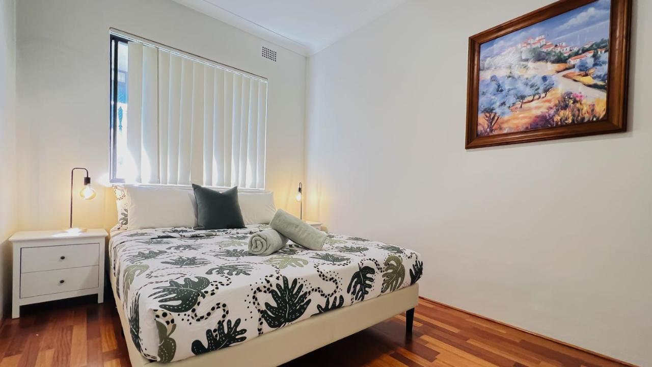 Carlton 3 Beds Unit - Free Parking Apartment Sydney Exterior photo