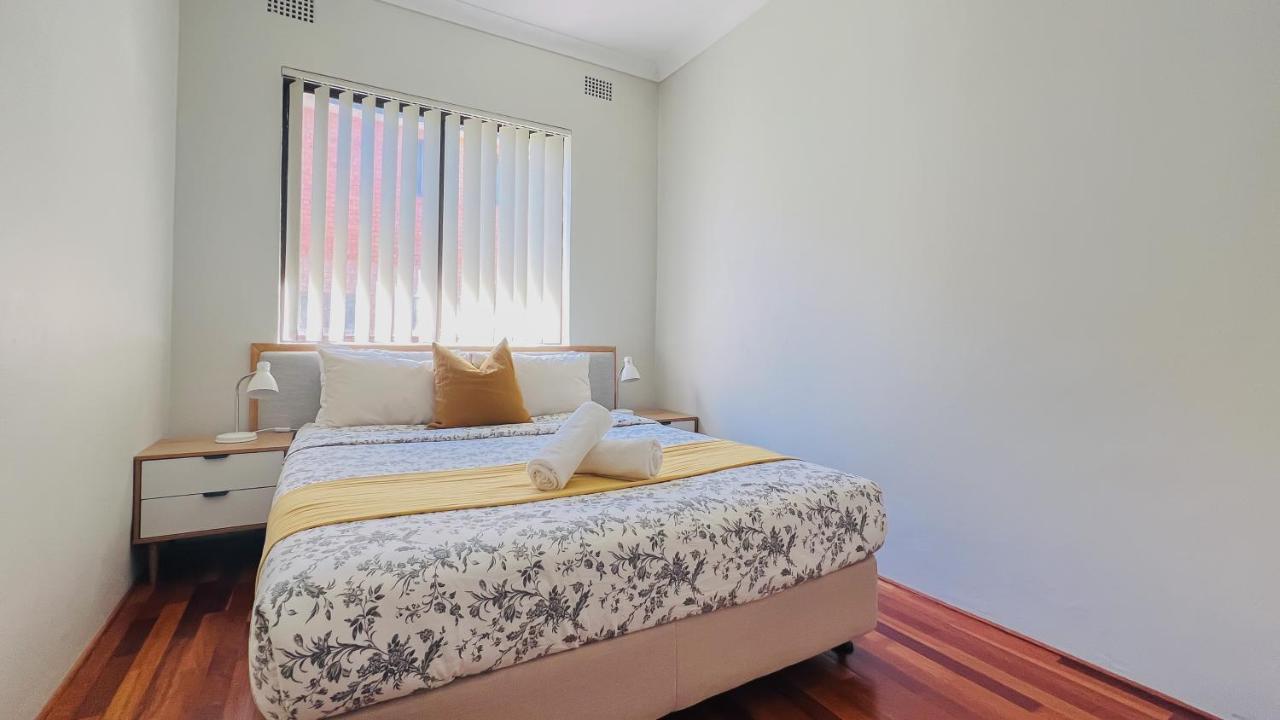 Carlton 3 Beds Unit - Free Parking Apartment Sydney Exterior photo